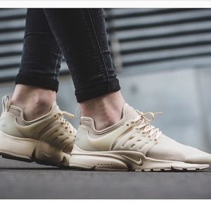 Nike Air Presto Premium Oatmeal